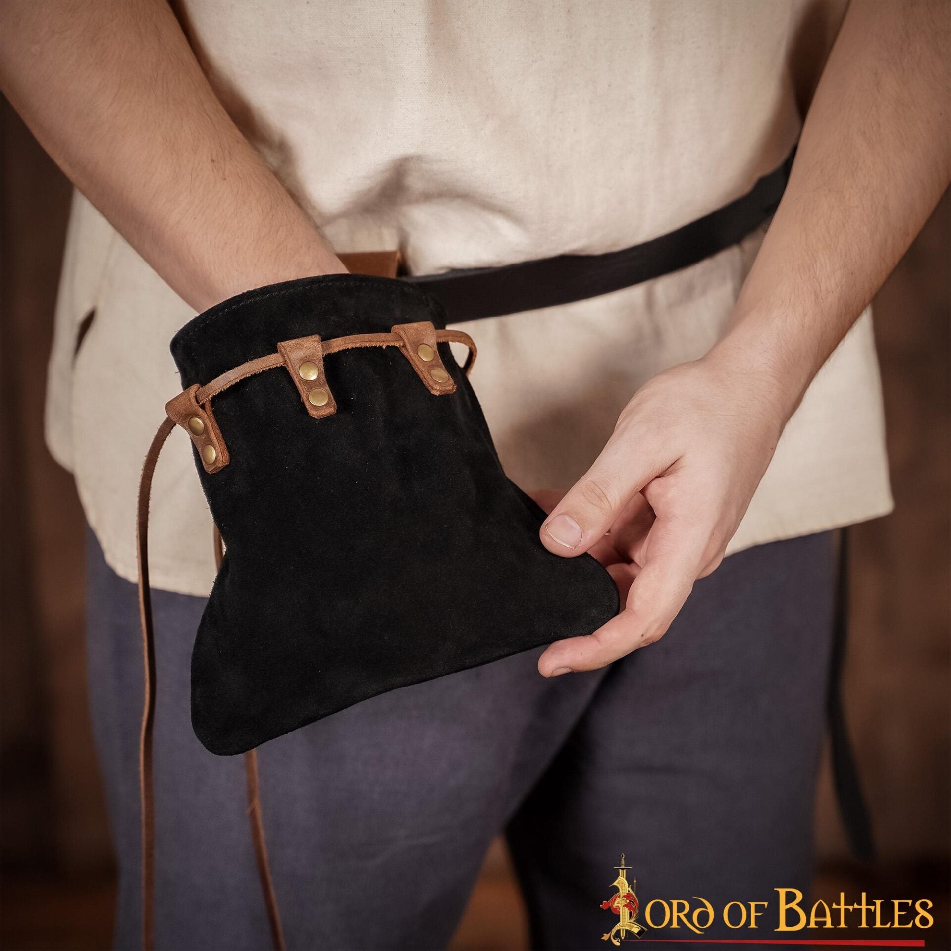 Bolsa de cinturón medieval en cuero con cierre de cordón - imagen 20