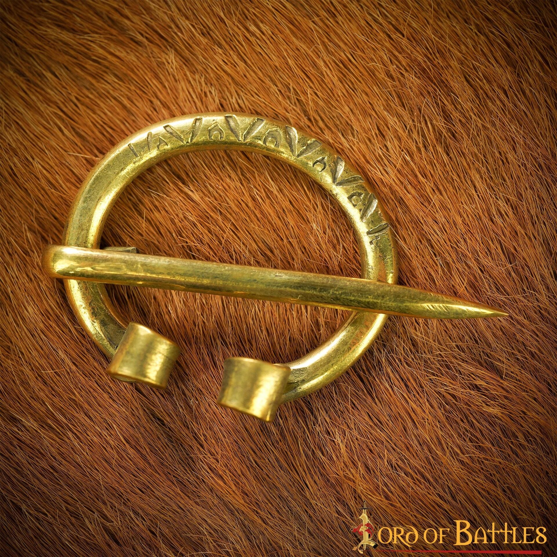 Broche penannular de latón para capa - estilos medievales - imagen 16