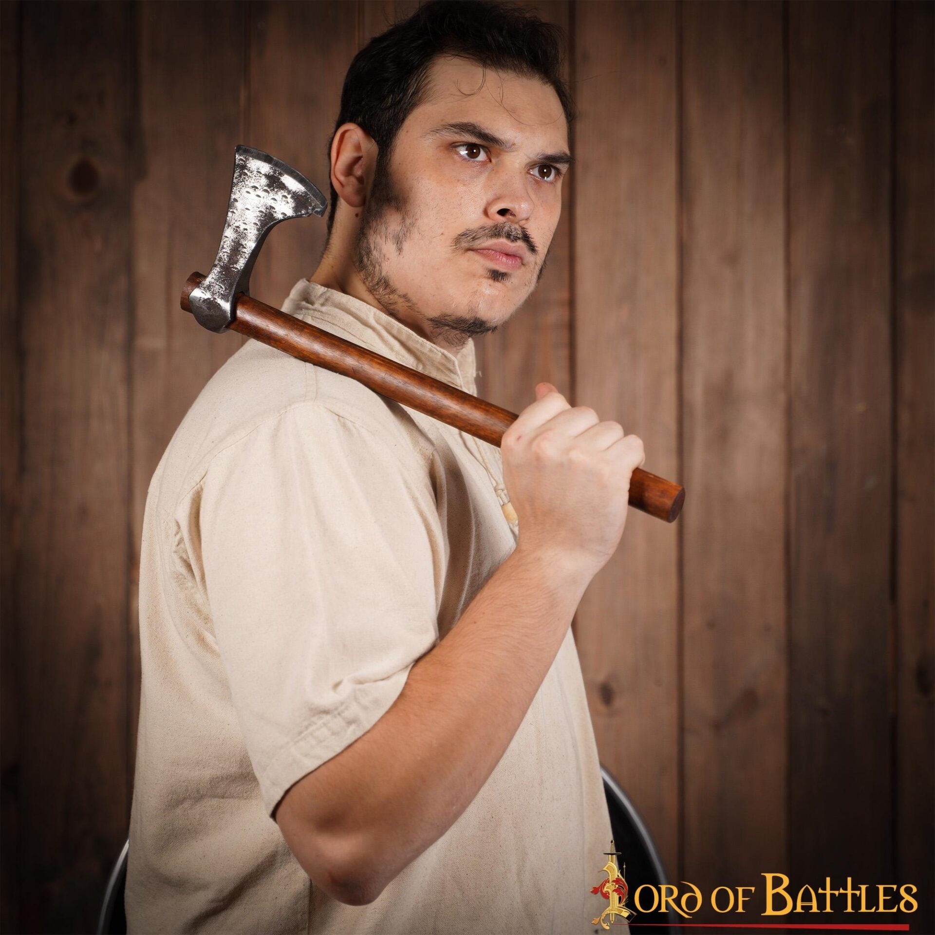 Hacha vikinga forjada a mano con cabeza de acero al carbono y mango de madera - imagen 16