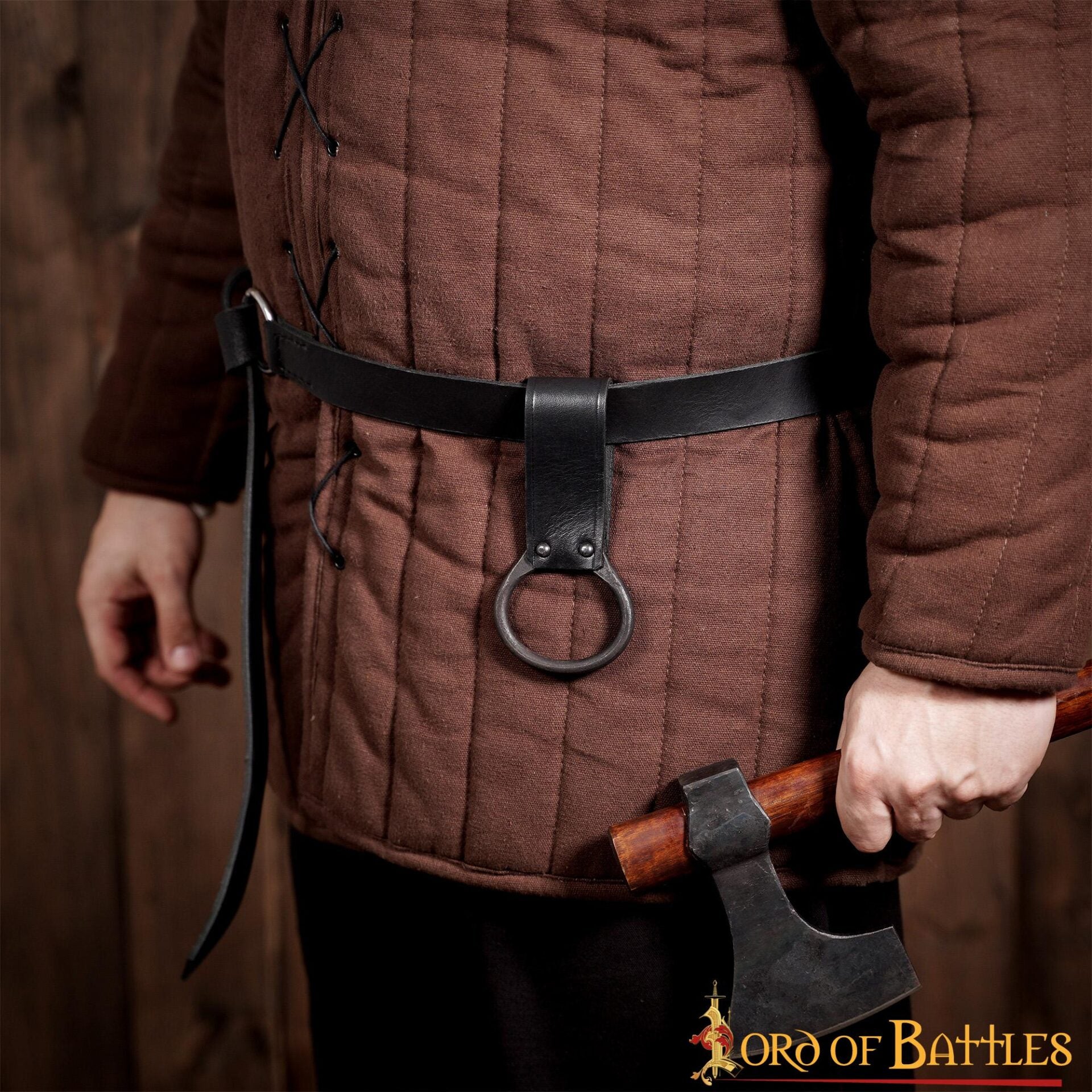 Colgador medieval para hacha o maza con anilla de acero forjado - imagen 10