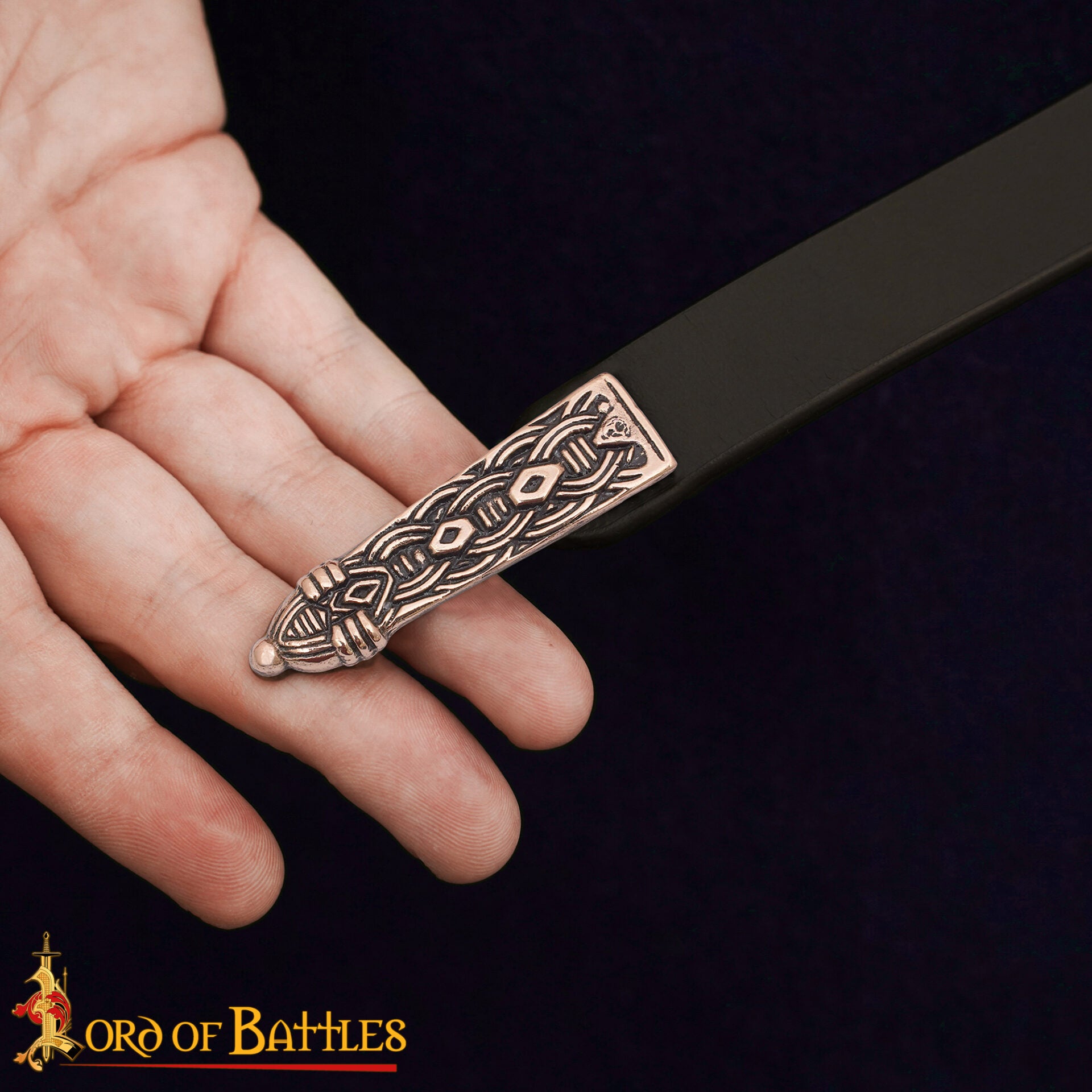 Remate de cinturón vikingo en bronce macizo con nudos (1,5 cm)