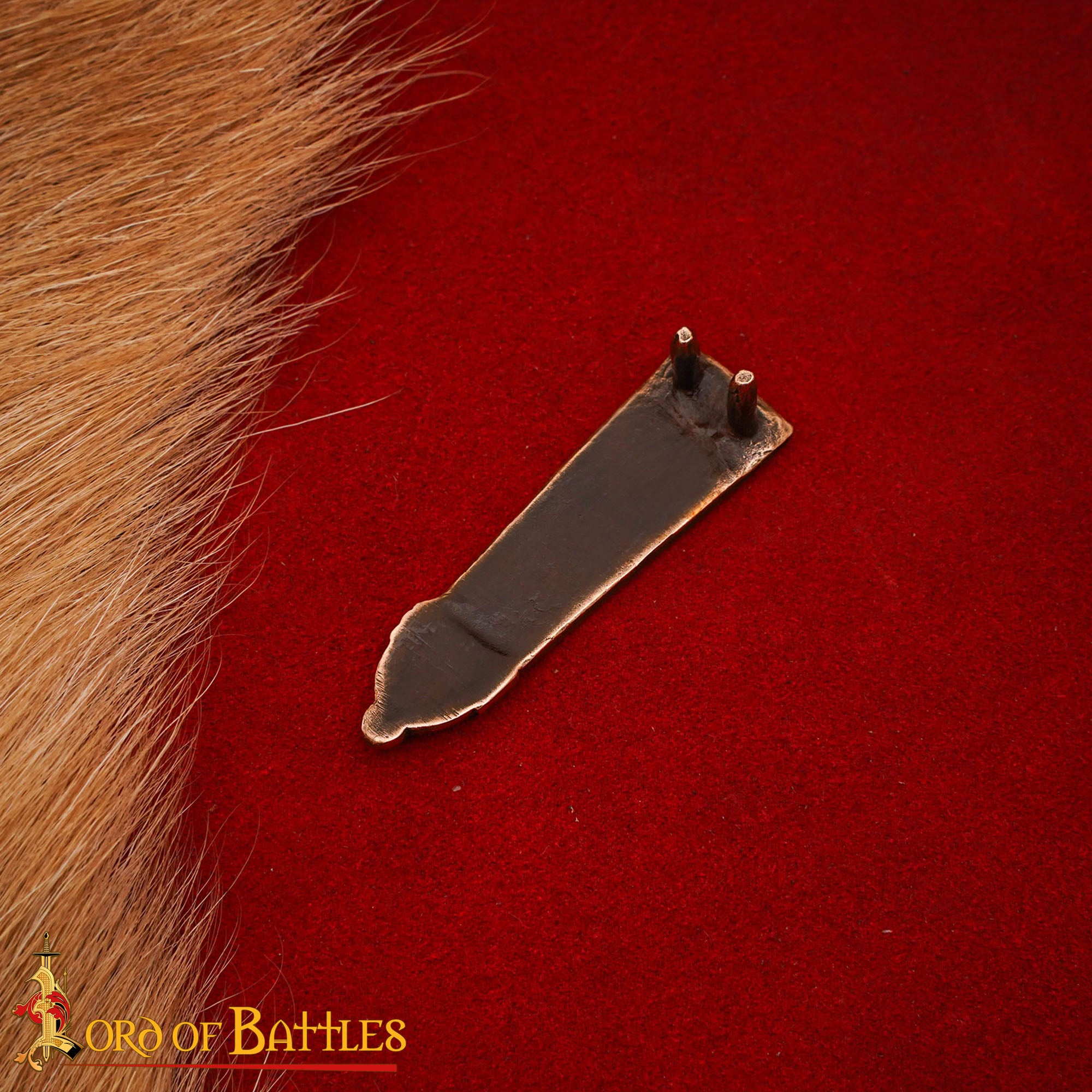 Remate de cinturón vikingo en bronce macizo con nudos (1,5 cm)