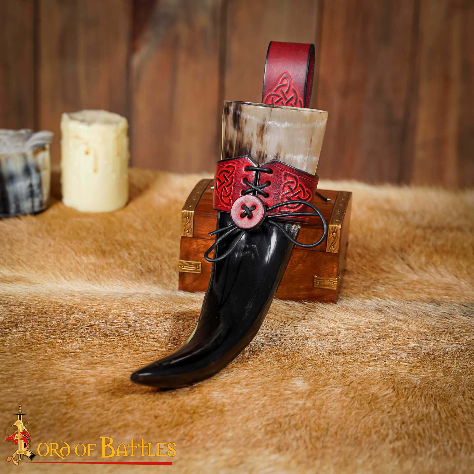 Cuerno de beber vikingo con funda de cuero y porta cinturón con nudo celta - imagen 49