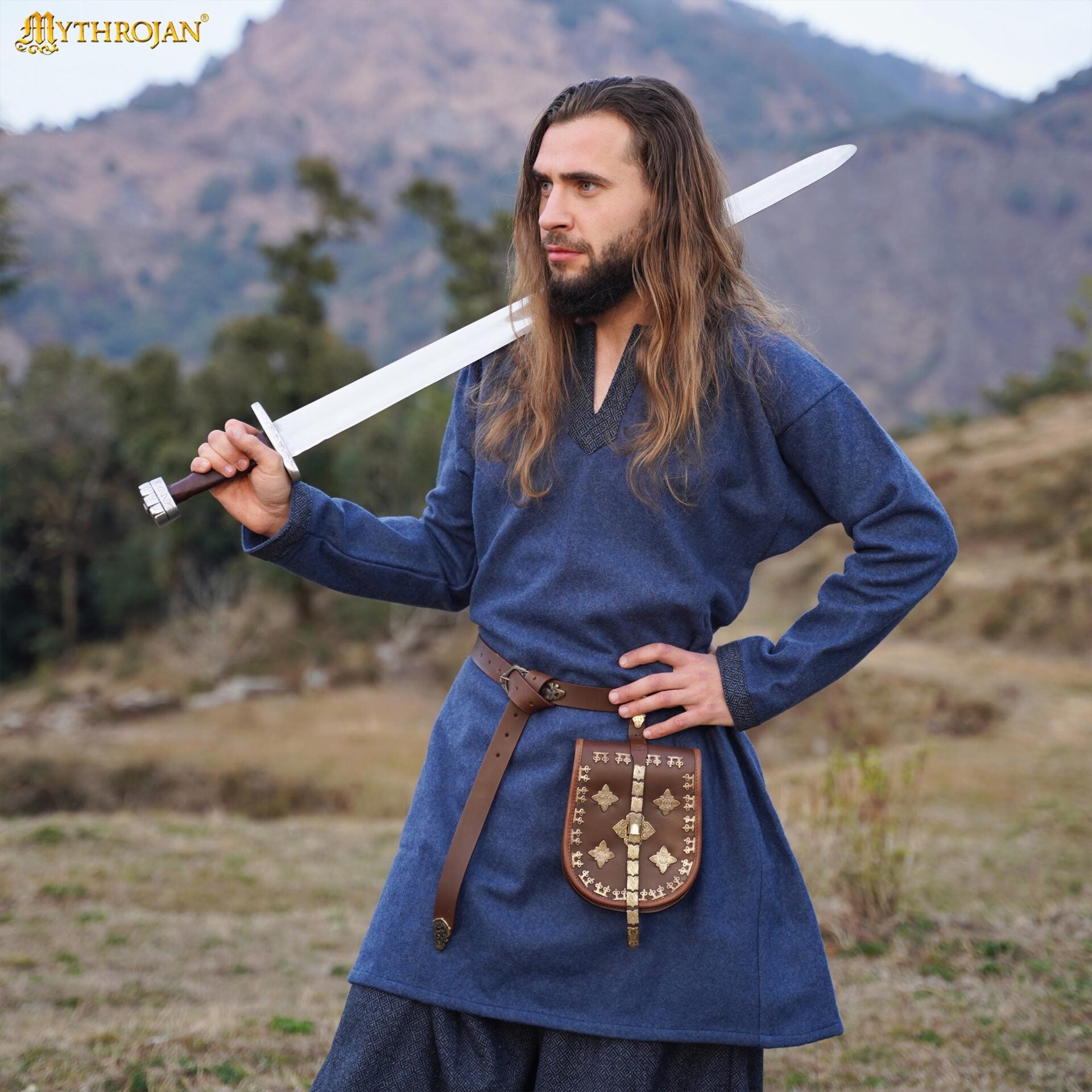 Imagen única de: Túnica vikinga Eric The Bold — Lana reciclada y galón en sarga