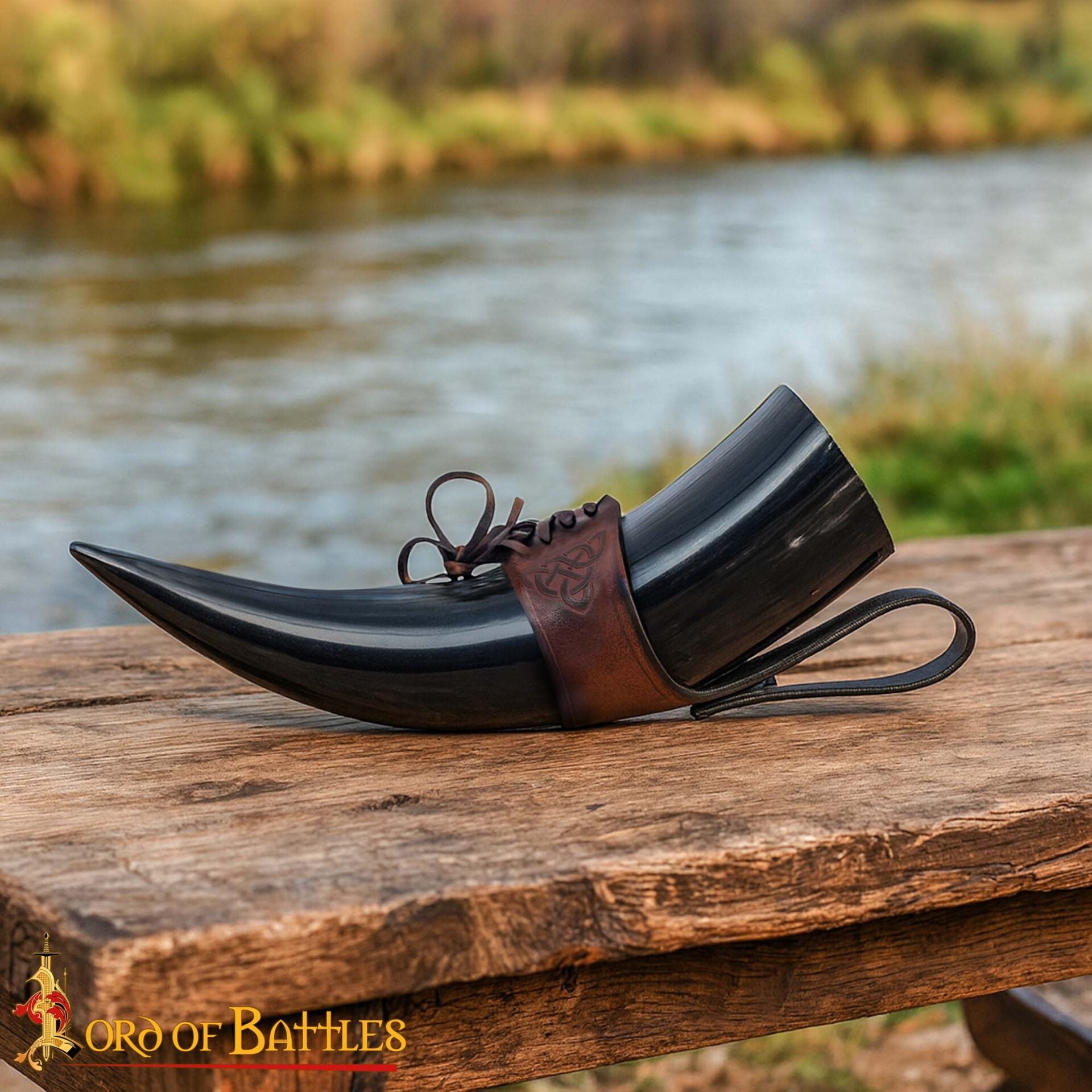 Cuerno de beber vikingo con funda de cuero y porta cinturón con nudo celta - imagen 38