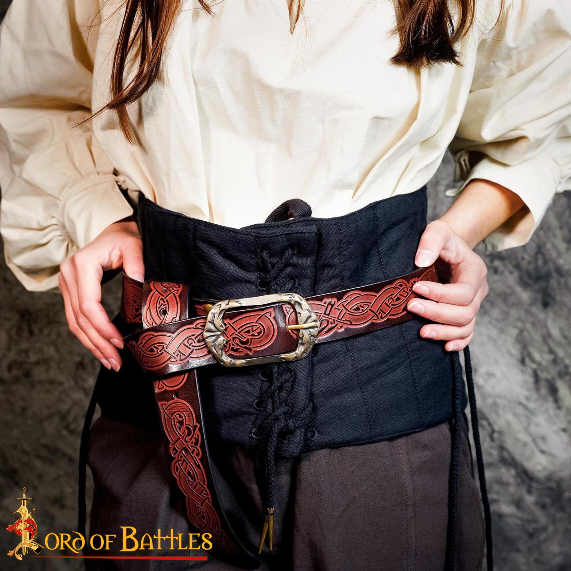 Cinturón vikingo medieval de cuero hecho a mano con hebilla de latón - imagen 8
