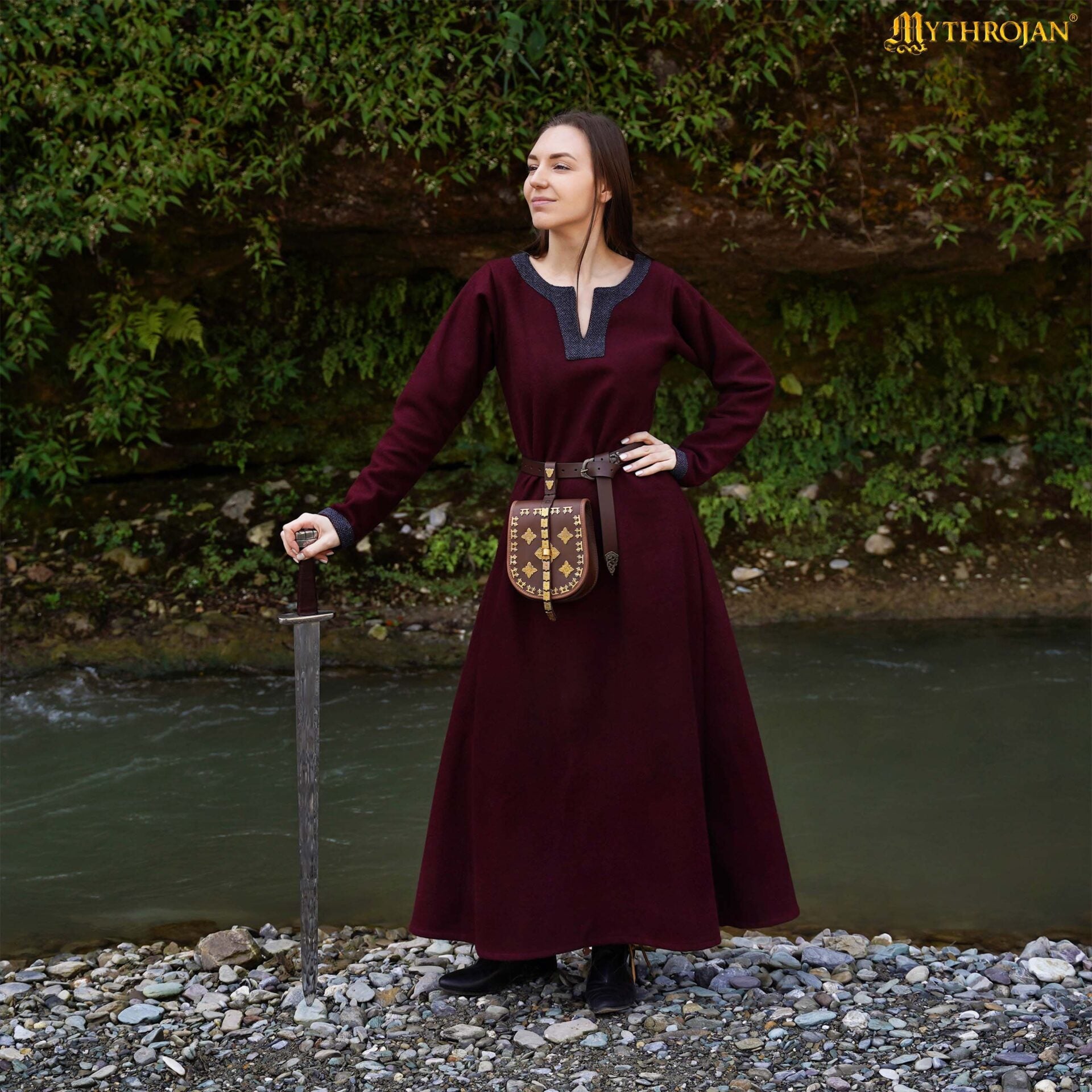 Vestido vikingo Ingrid — lana 100% reciclada y bordes en sarga diamante - imagen 2