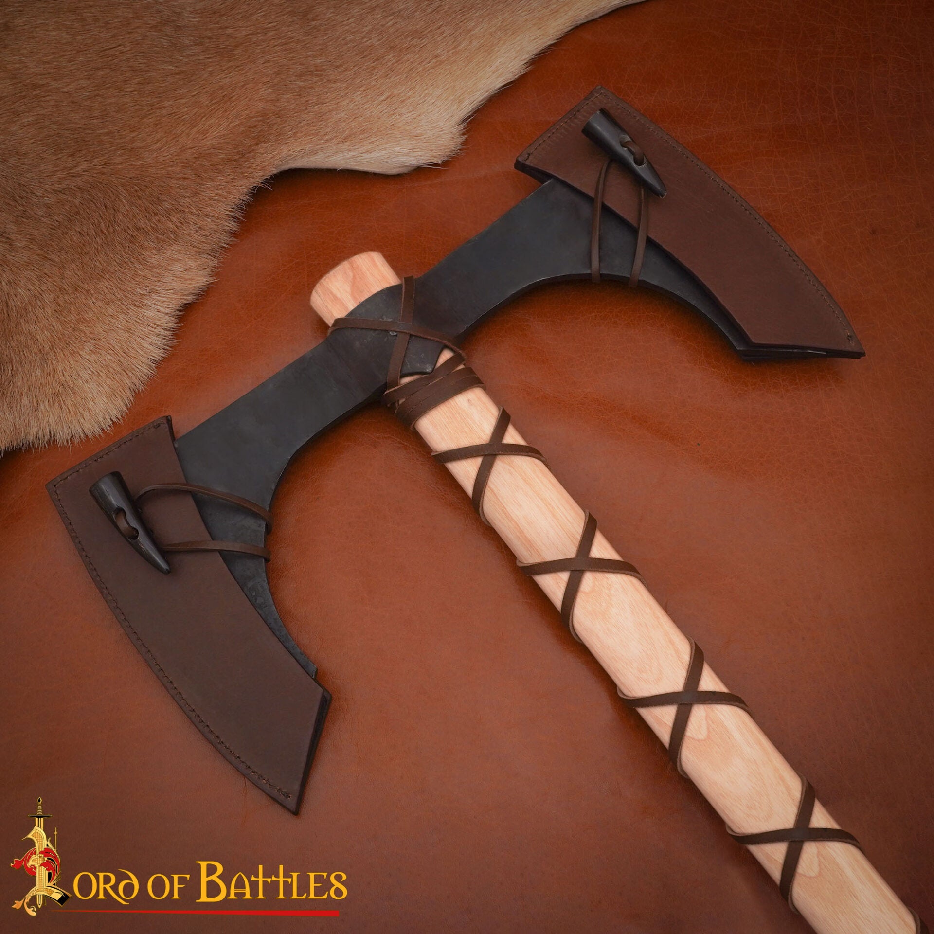 Hacha medieval doble filo con funda de cuero y cierres de cuerno - imagen 7