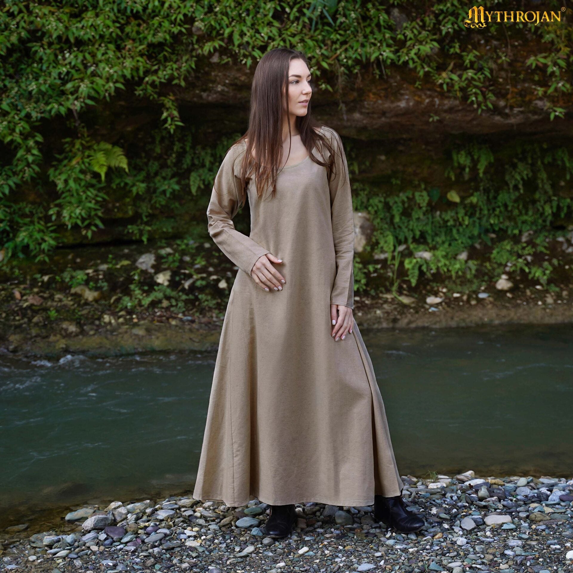 Vestido interior medieval de lino, cuello redondo y mangas largas - imagen 10