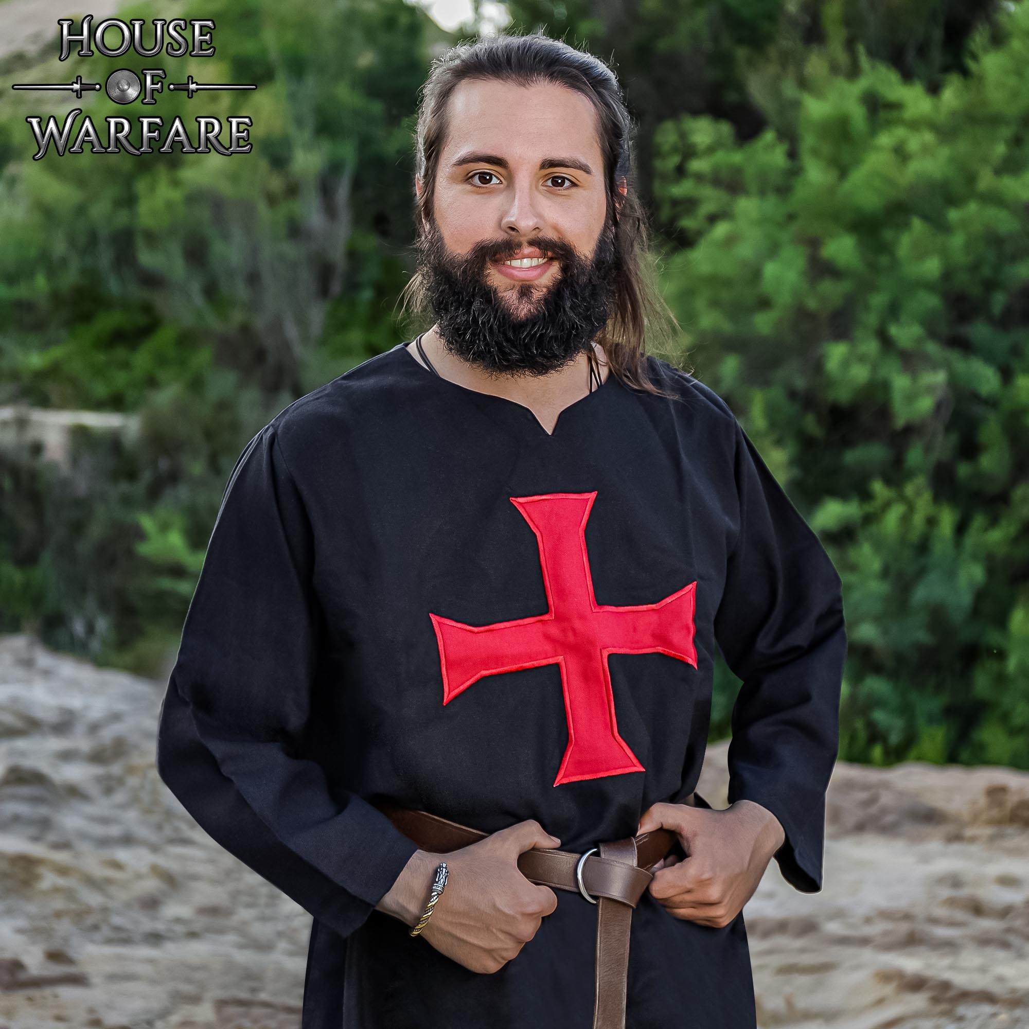 Tabardo medieval cruzado negro - imagen 5