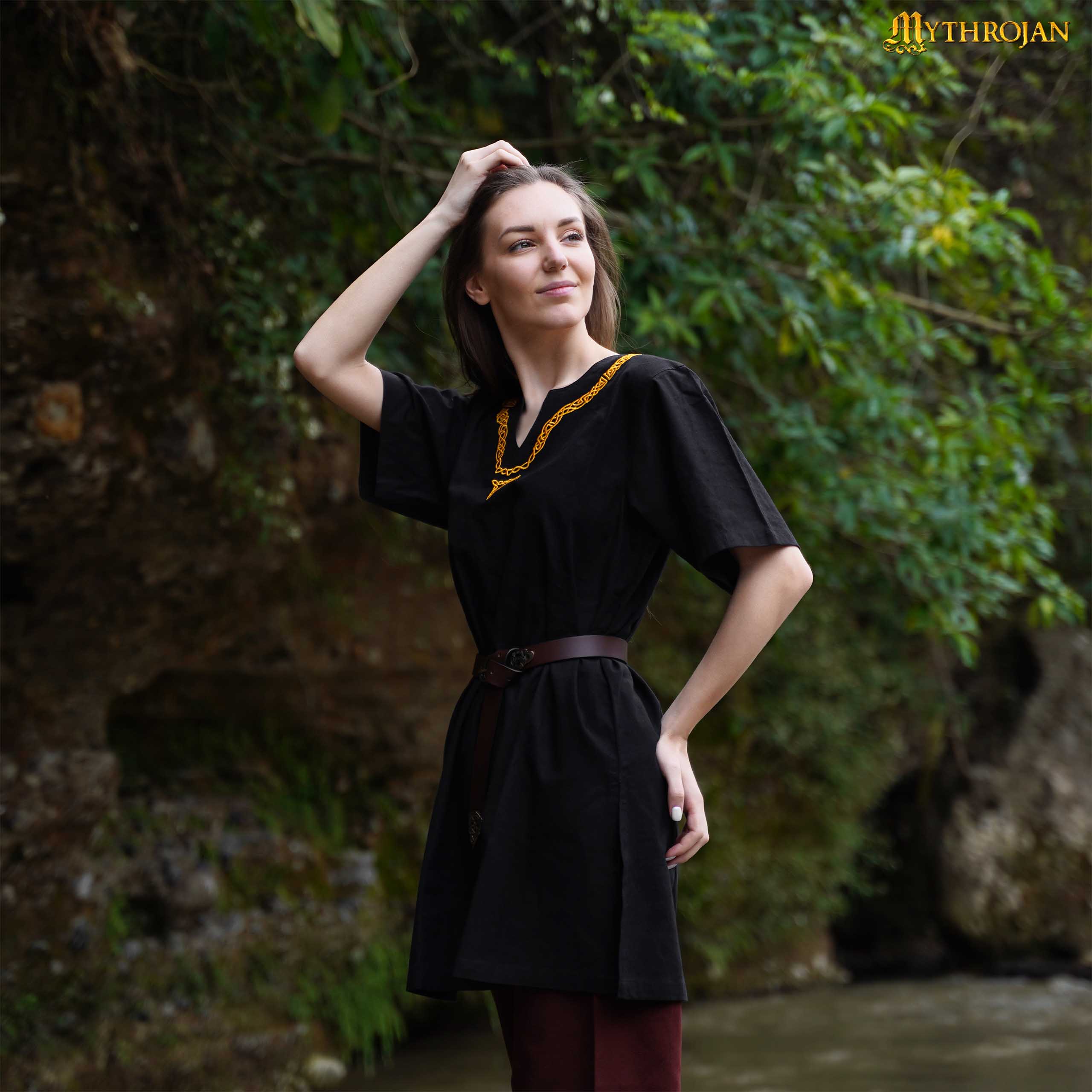Túnica vikinga de algodón con cuello bordado - imagen 20
