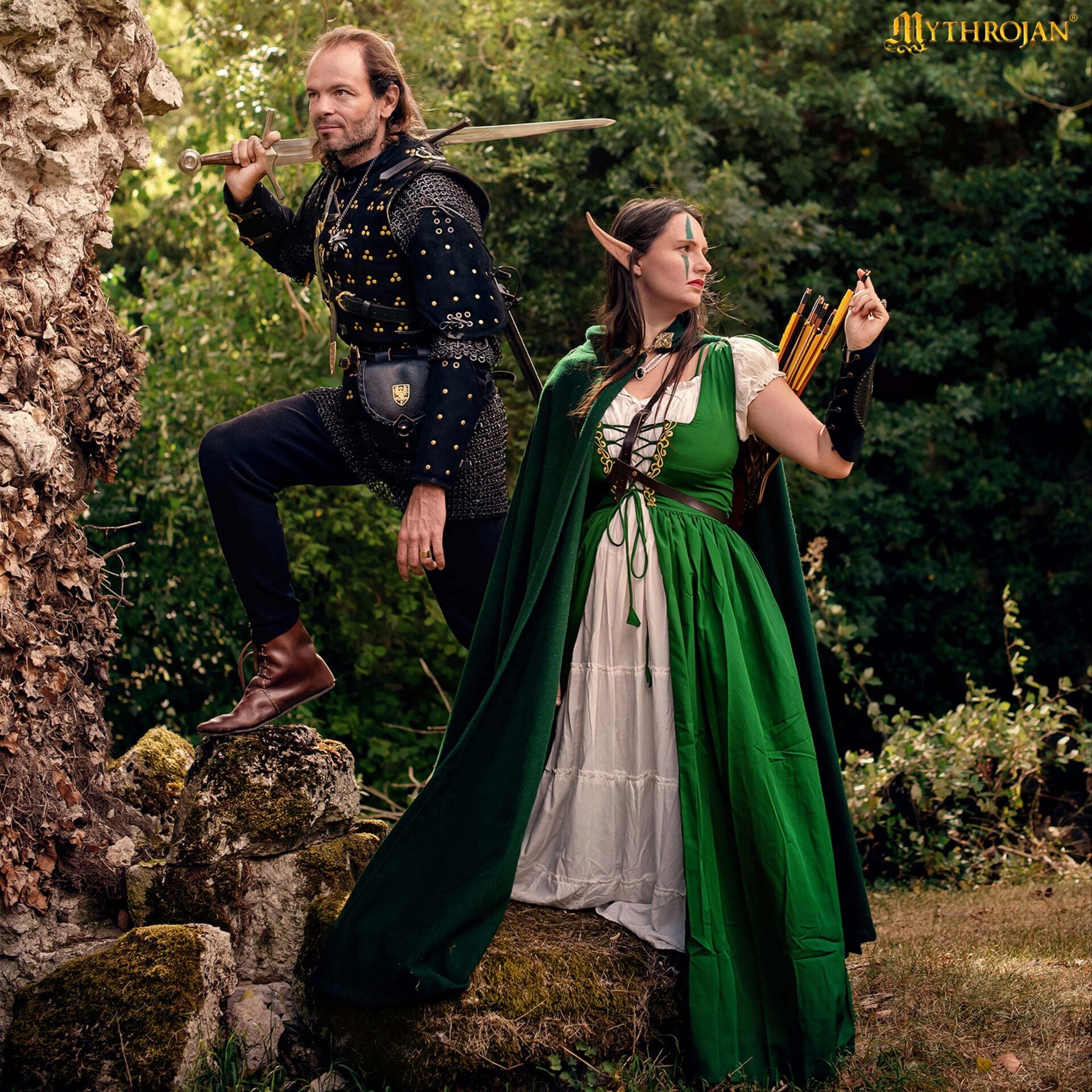 Vestido medieval verde con sobrevestido bordado y chemise - imagen 7