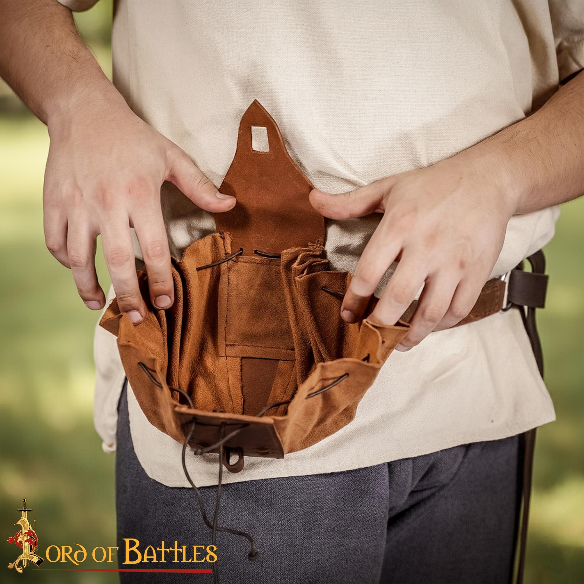 Bolsa de cinturón medieval de ante y cuero con broche de cuerno - imagen 6
