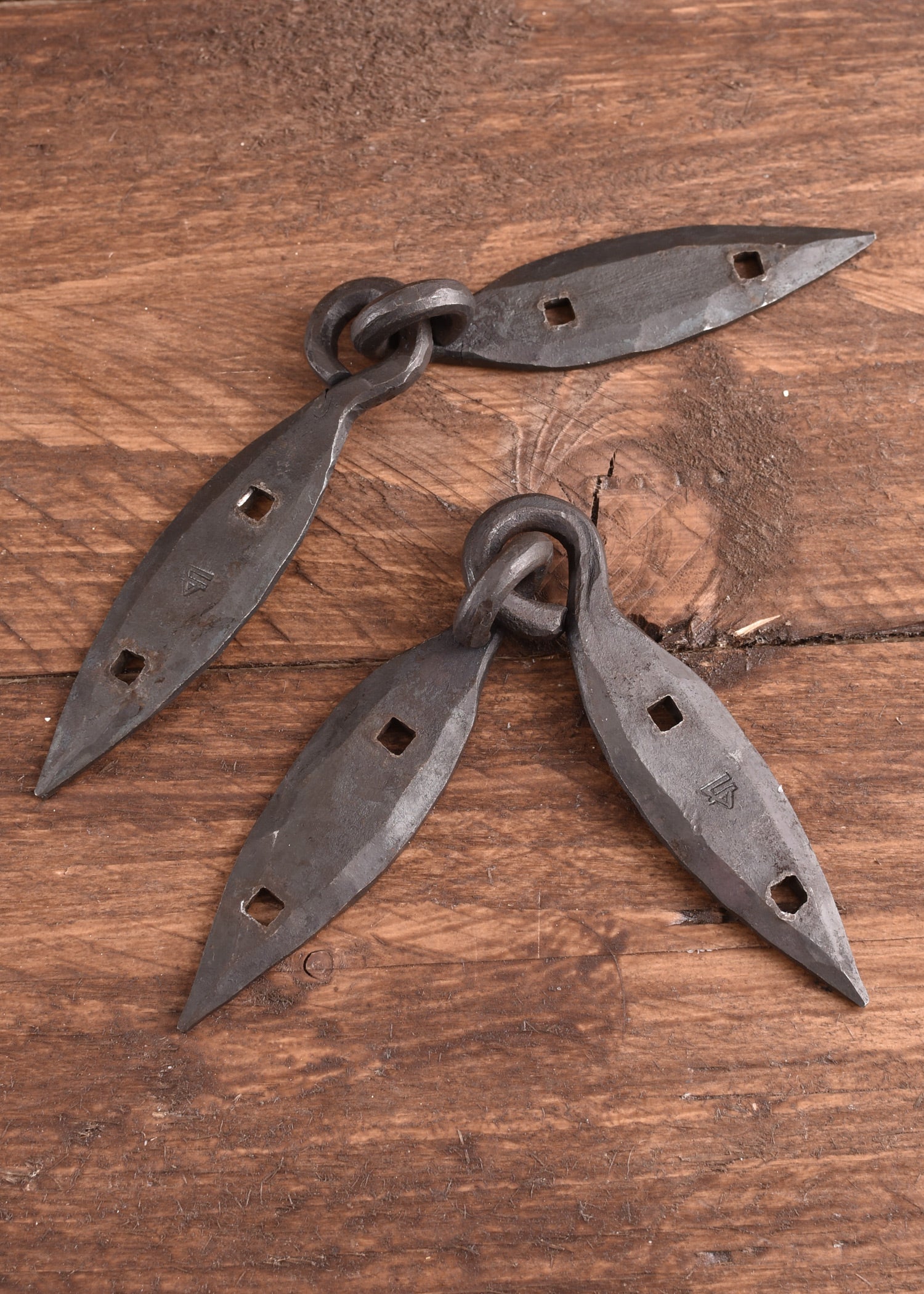 Imagen única de: Bisagras Vikingas Forjadas, Par, Pequeñas, Aprox. 18 Cm