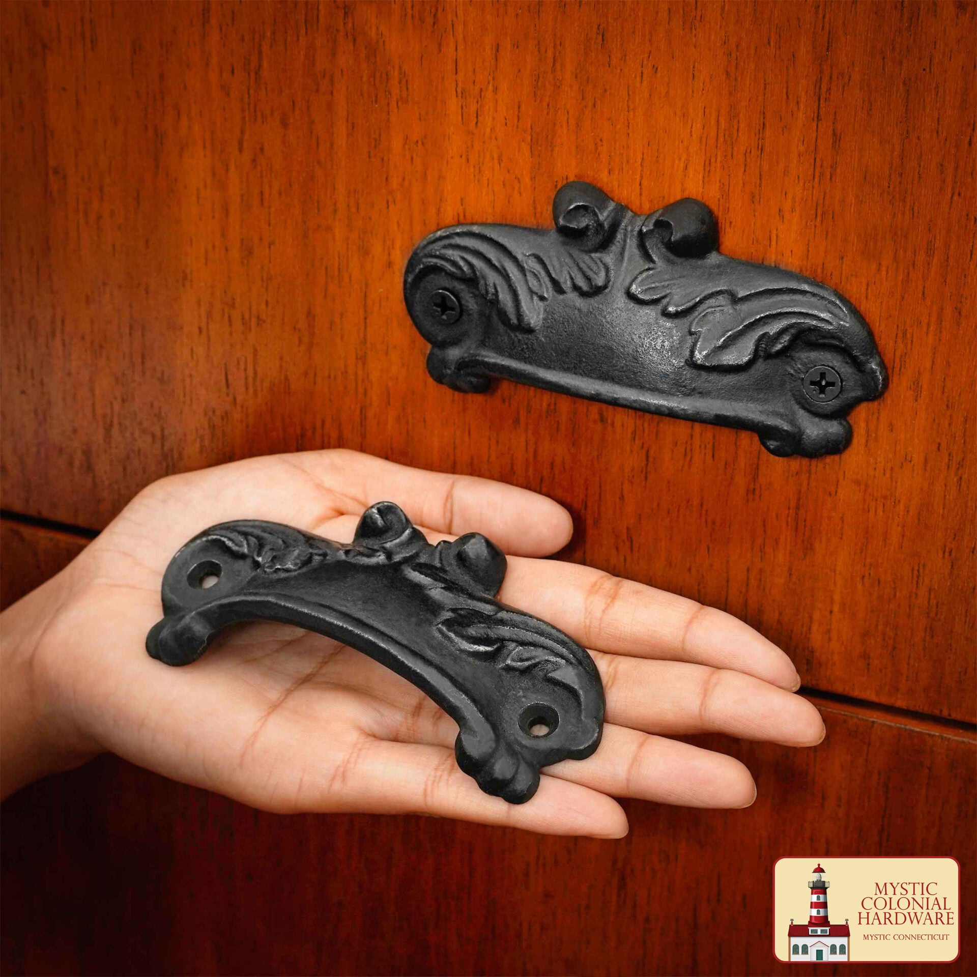 Imagen única de: Juego de 4 Tiradores de Hierro Fundido Rústico: Ideal para Ambientes Victorianos, Coloniales, Retro, Steampunk, Góticos, Barrocos y Medievales, (10.3x5) Cm