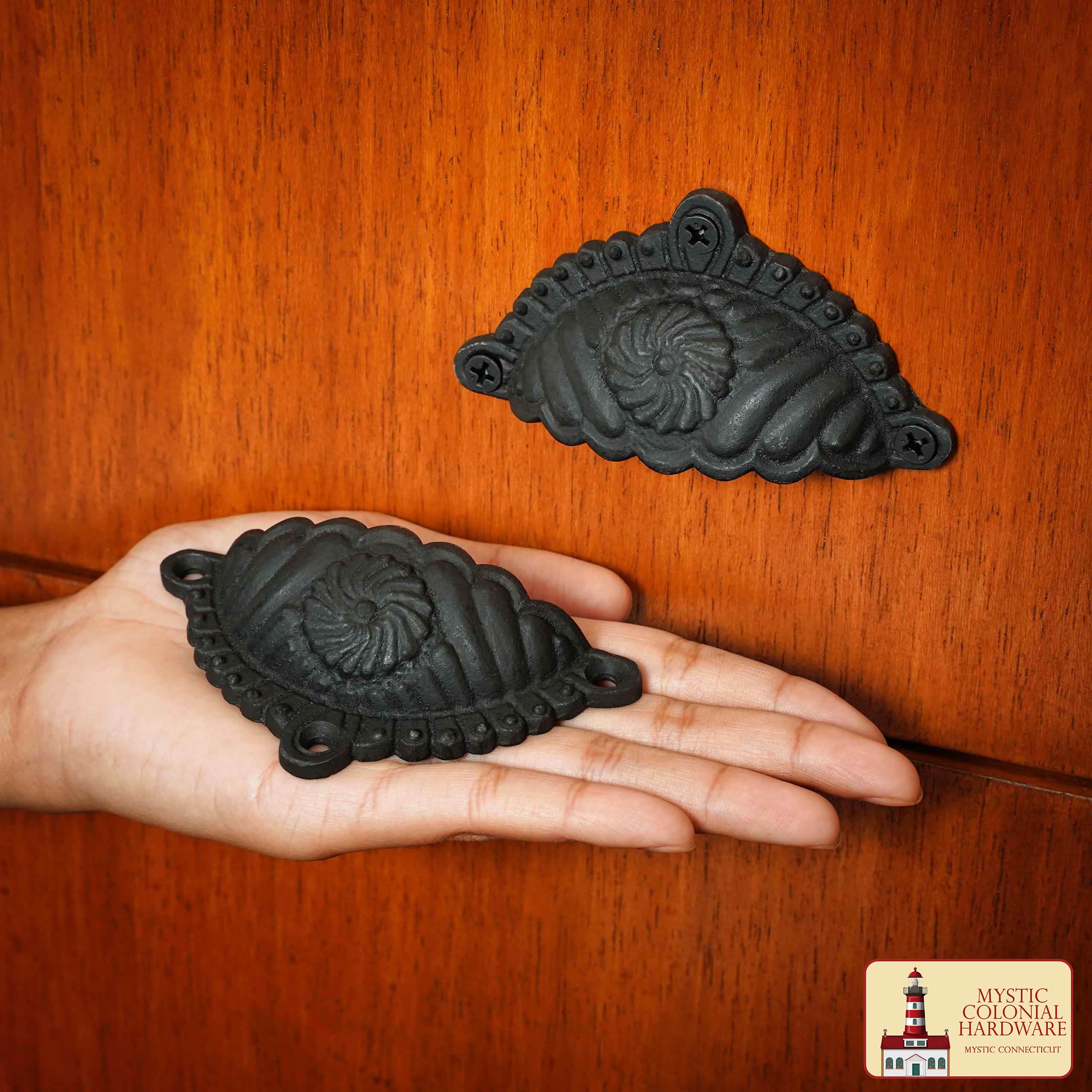 Imagen única de: Juego de 4 Tiradores de Hierro Fundido Rústico: Ideal para Ambientes Victorianos, Coloniales, Retro, Steampunk, Góticos, Barrocos y Medievales, (9.6x5.4) Cm