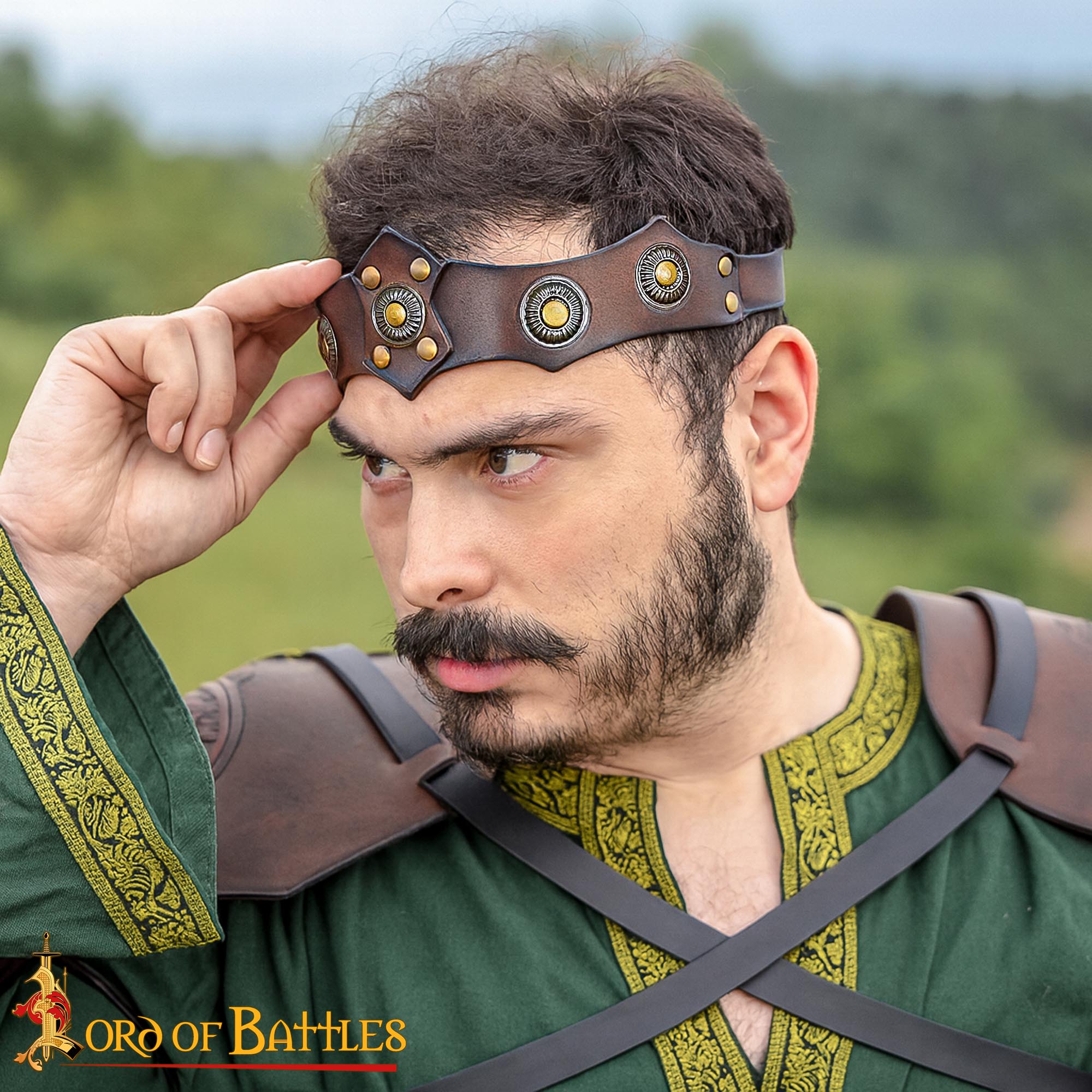 Diadema de cuero vikinga y medieval con adornos metálicos - Marrón
