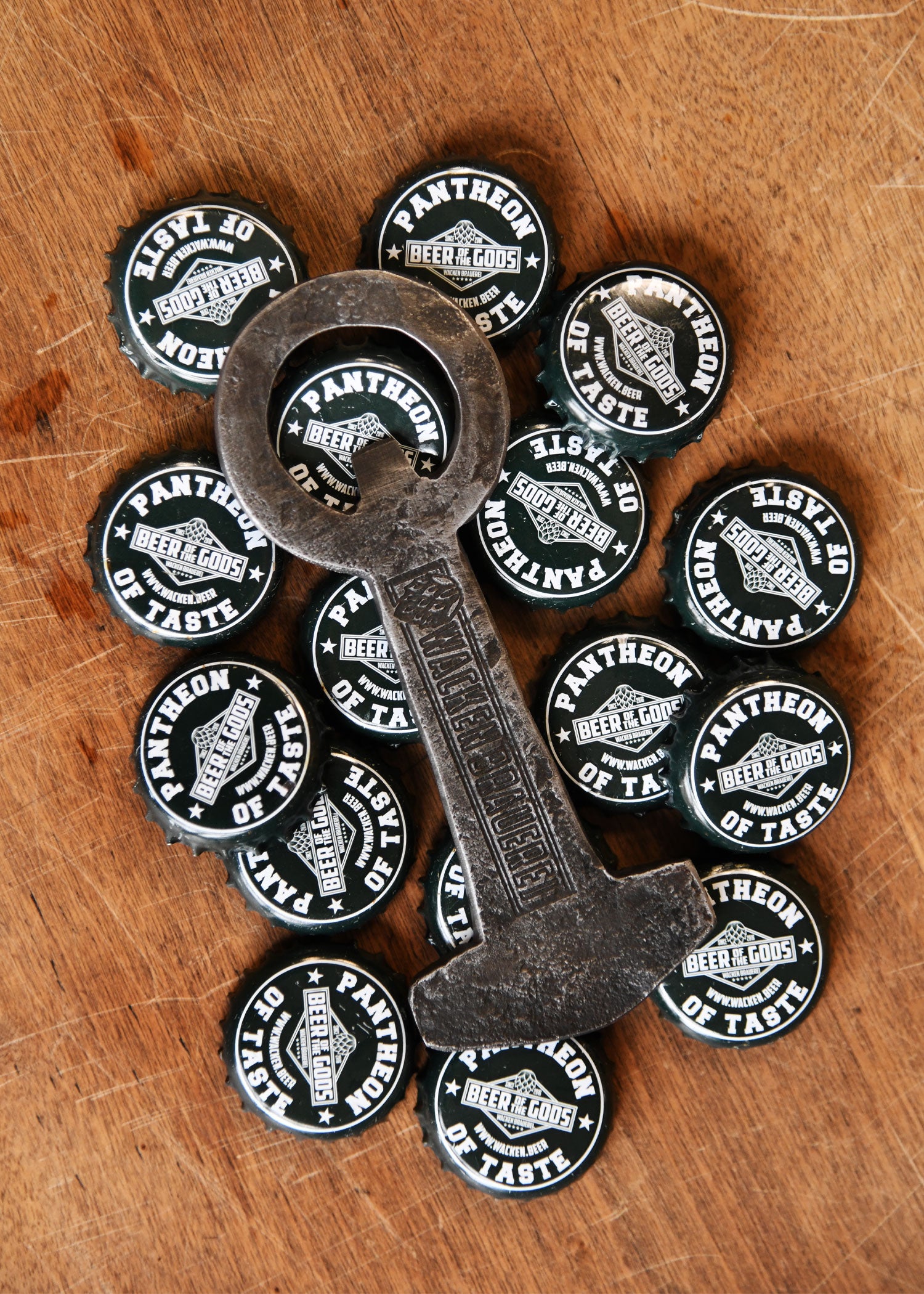 Imagen única de: Abrebotellas Martillo De Thor Con Logo - Wacken Brewery
