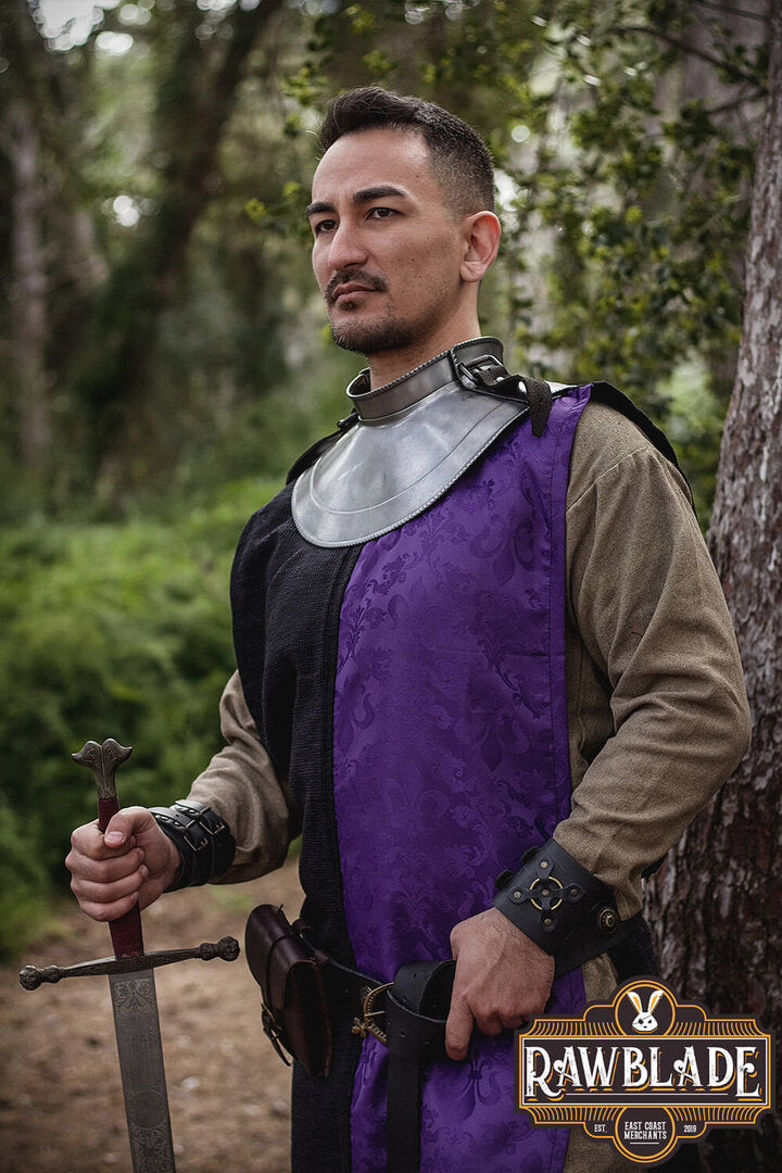 Imagen única de: Lawrence Knight Tabardo Bitone